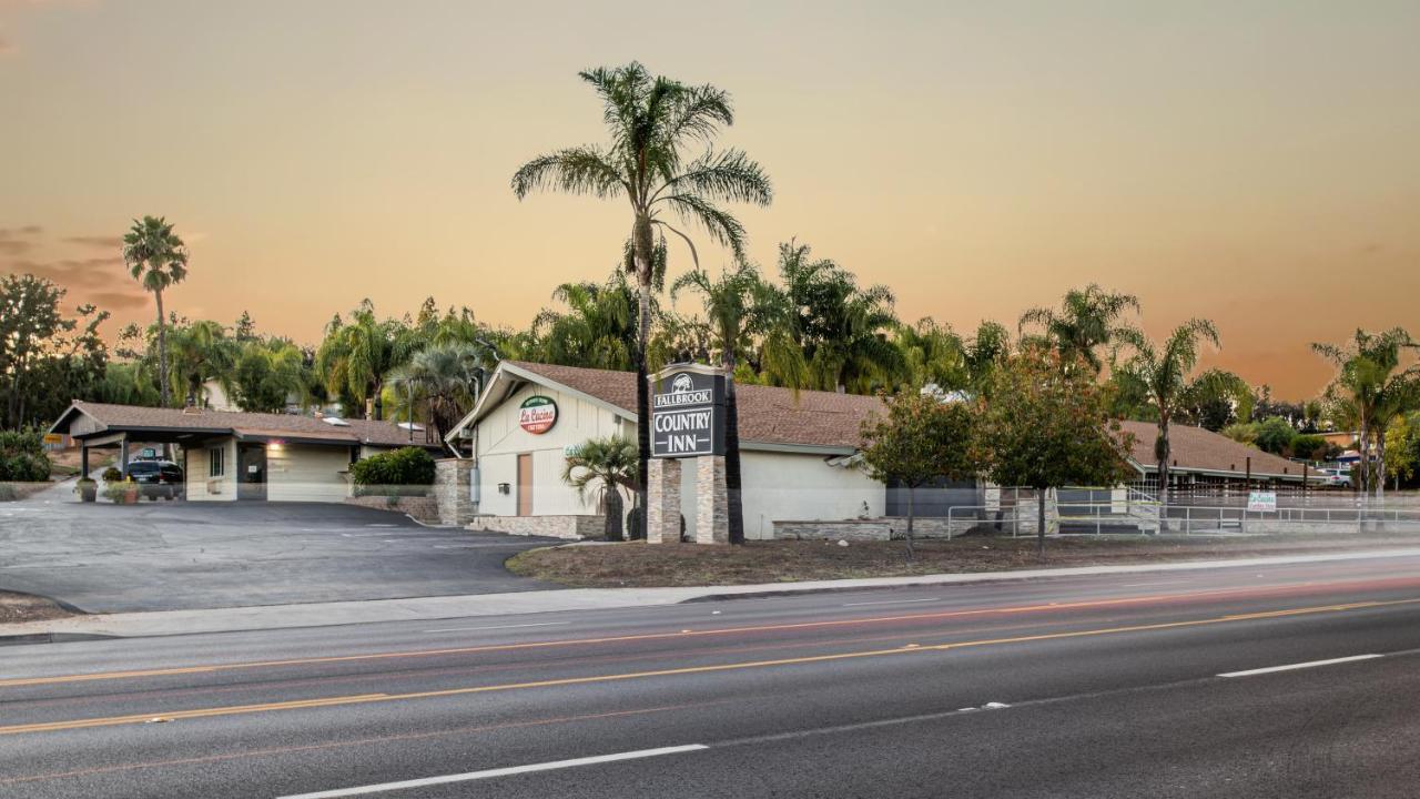 Fallbrook Country Inn Exterior photo