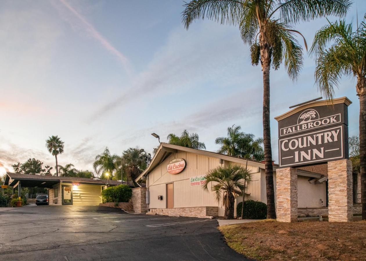 Fallbrook Country Inn Exterior photo